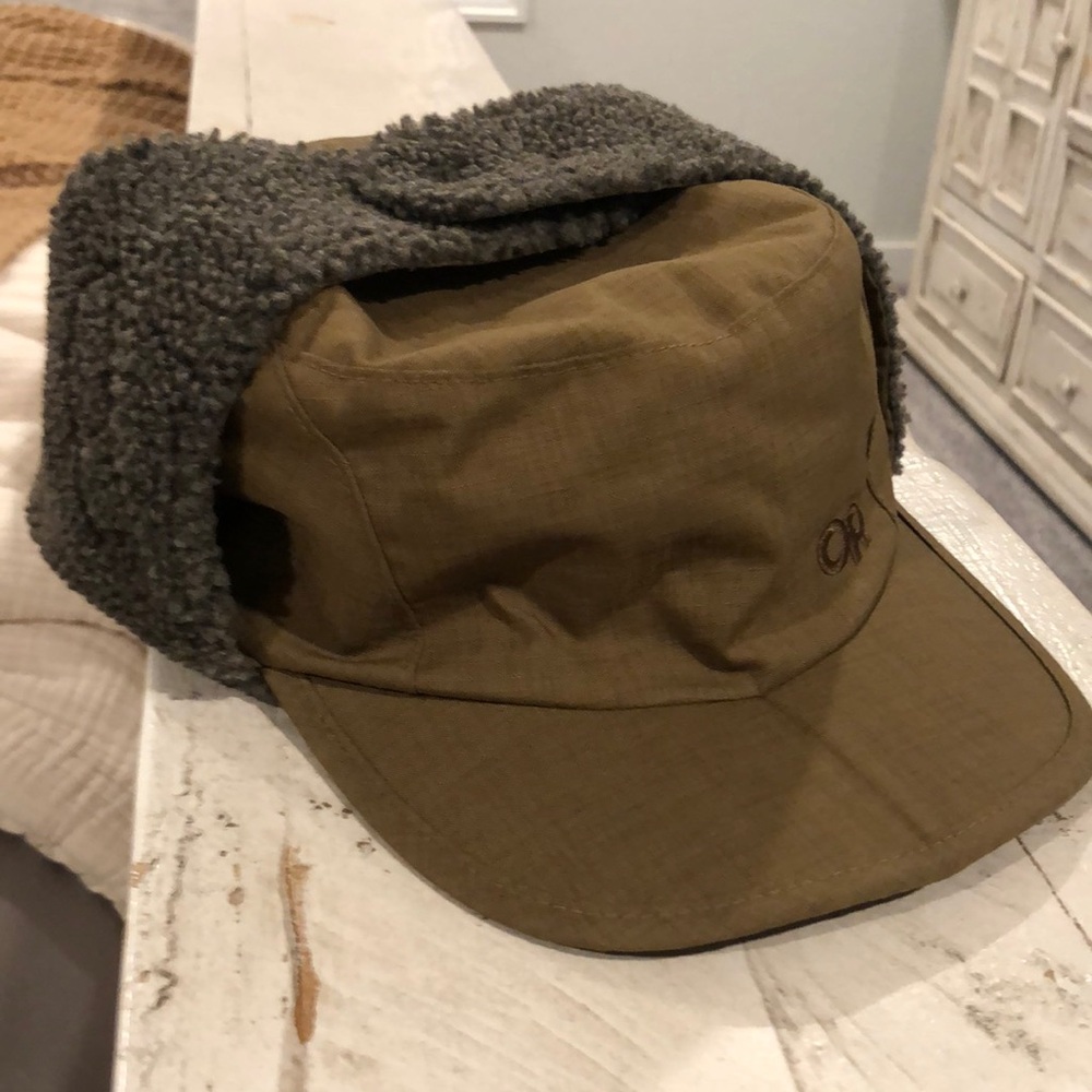 Outdoor Research winter hat, size medium